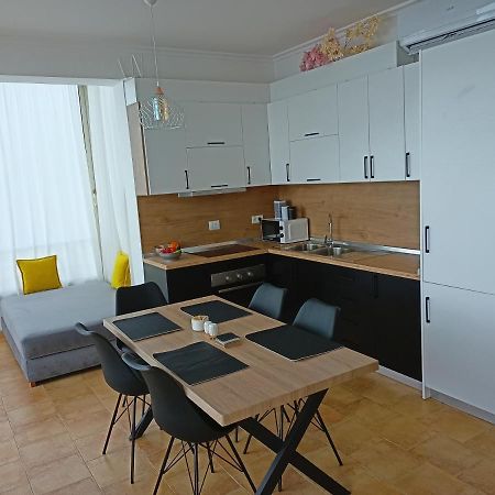 Apartman Dagmar Durrës Exterior foto