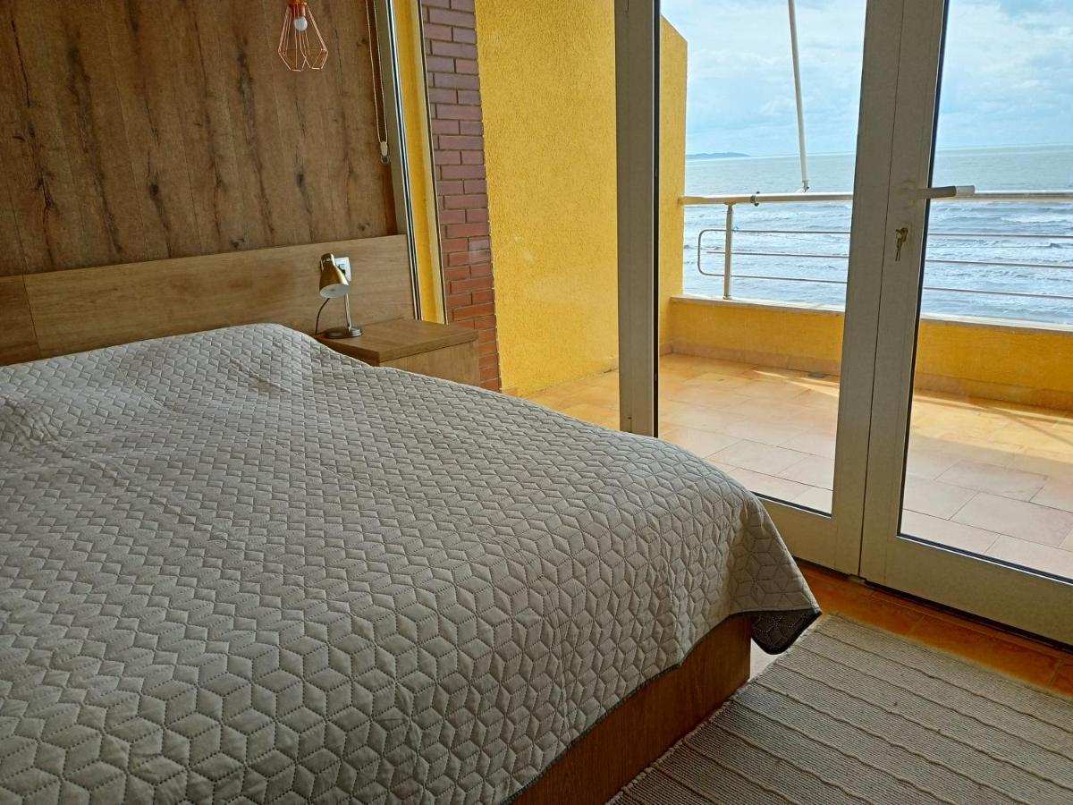 Apartman Dagmar Durrës Exterior foto